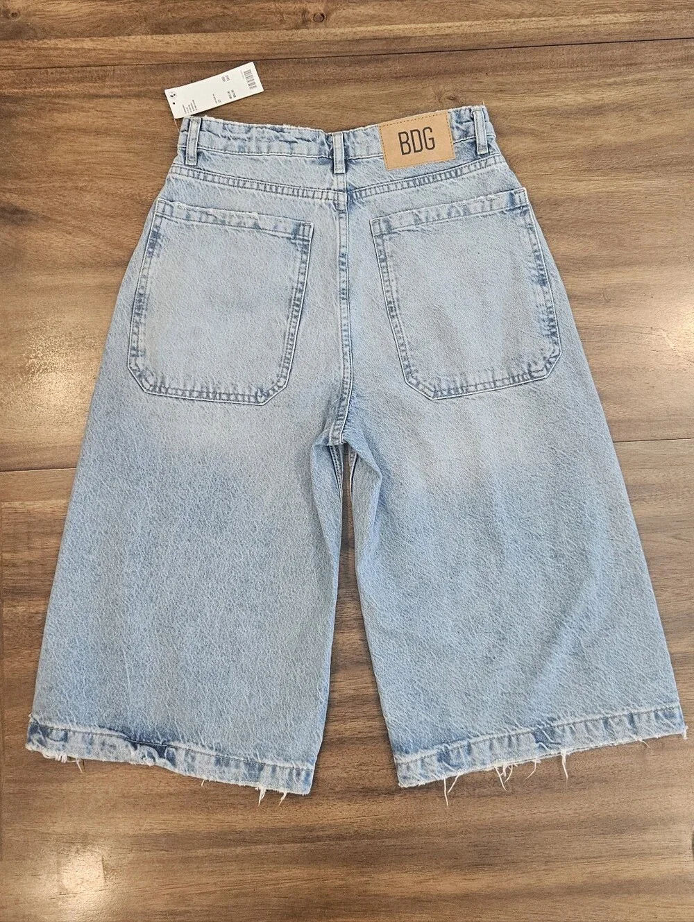 Urban Outfitters BDG Mega Mid-Rise Baggy Jorts - Picture 6 of 10